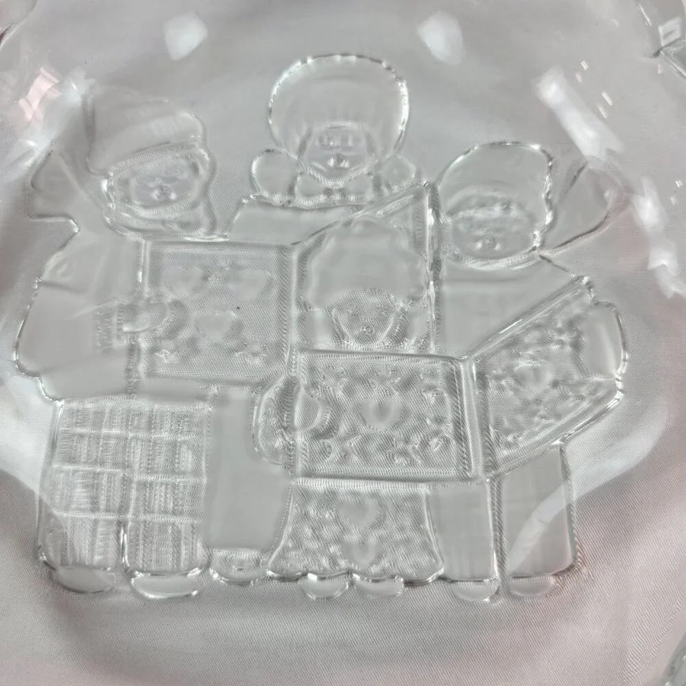 Mikasa Celebrations Carolers Collection Candy Sweets Dish 8 1/2 Inches